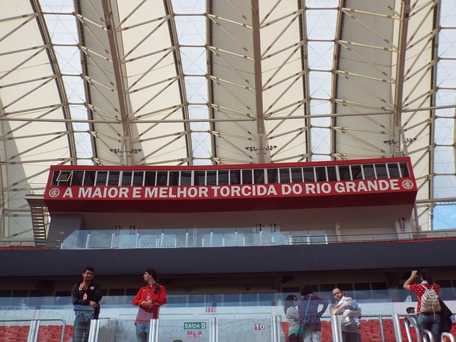 围青翠的梯 围青翠的梯